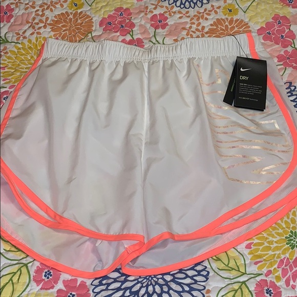 Nike Pants - NWT XL NIKE RUNNING SHORTS